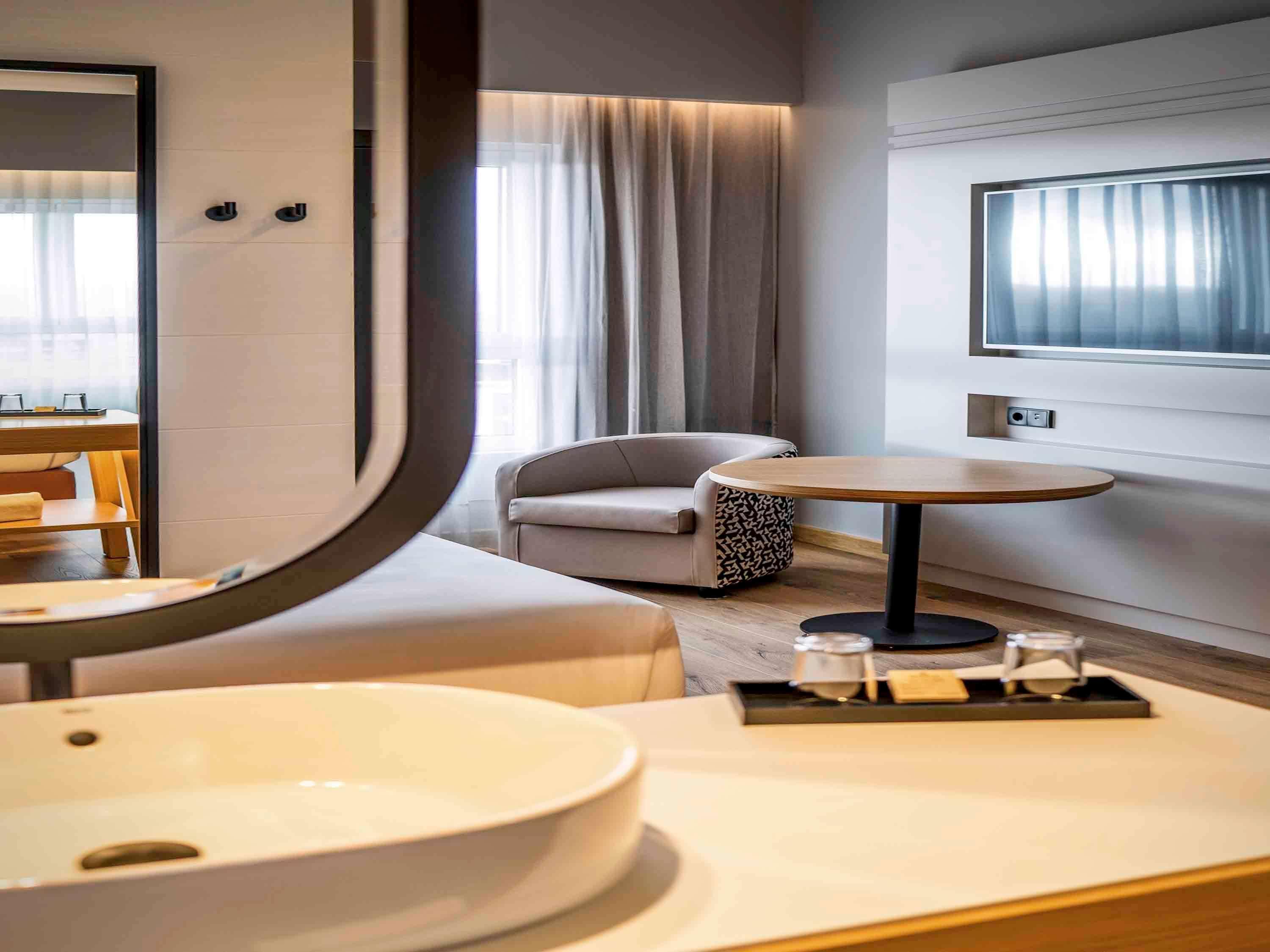 Mercure Lugo Centro מראה חיצוני תמונה